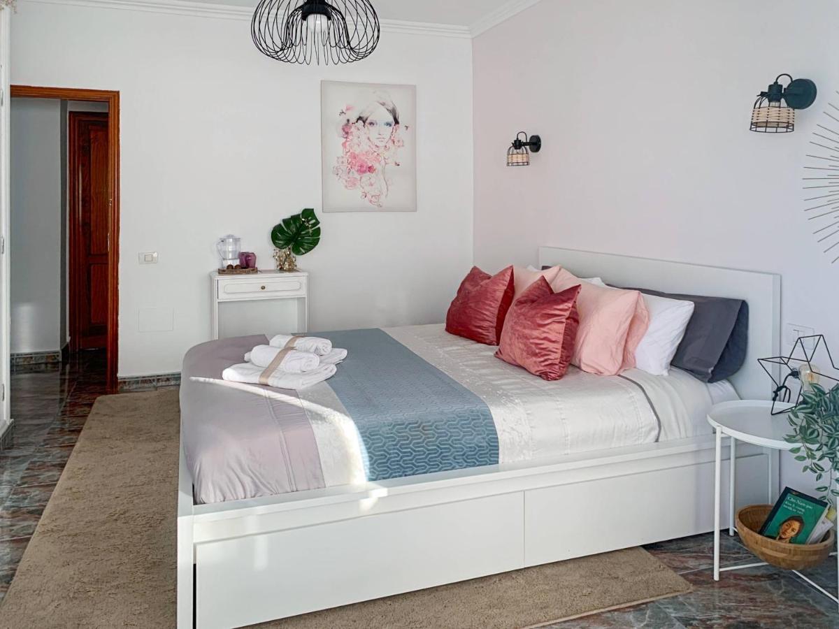 Habitaciones Privadas Cerca De La Playa Y Aeropuerto En Casa Compartida Con Otros Huespedes Playa Honda  Eksteriør billede