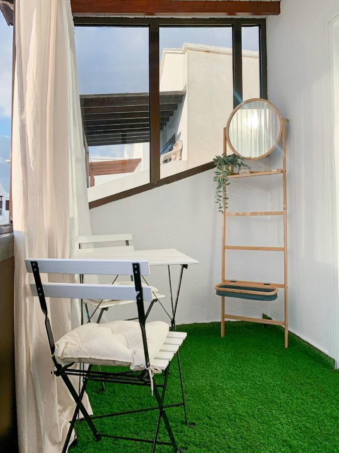Habitaciones Privadas Cerca De La Playa Y Aeropuerto En Casa Compartida Con Otros Huespedes Playa Honda  Eksteriør billede